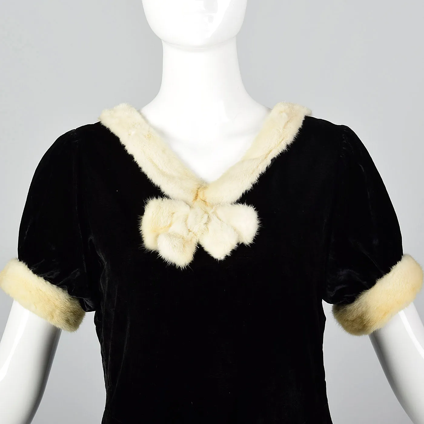 1930s Black Velvet Dress with Fur Collar