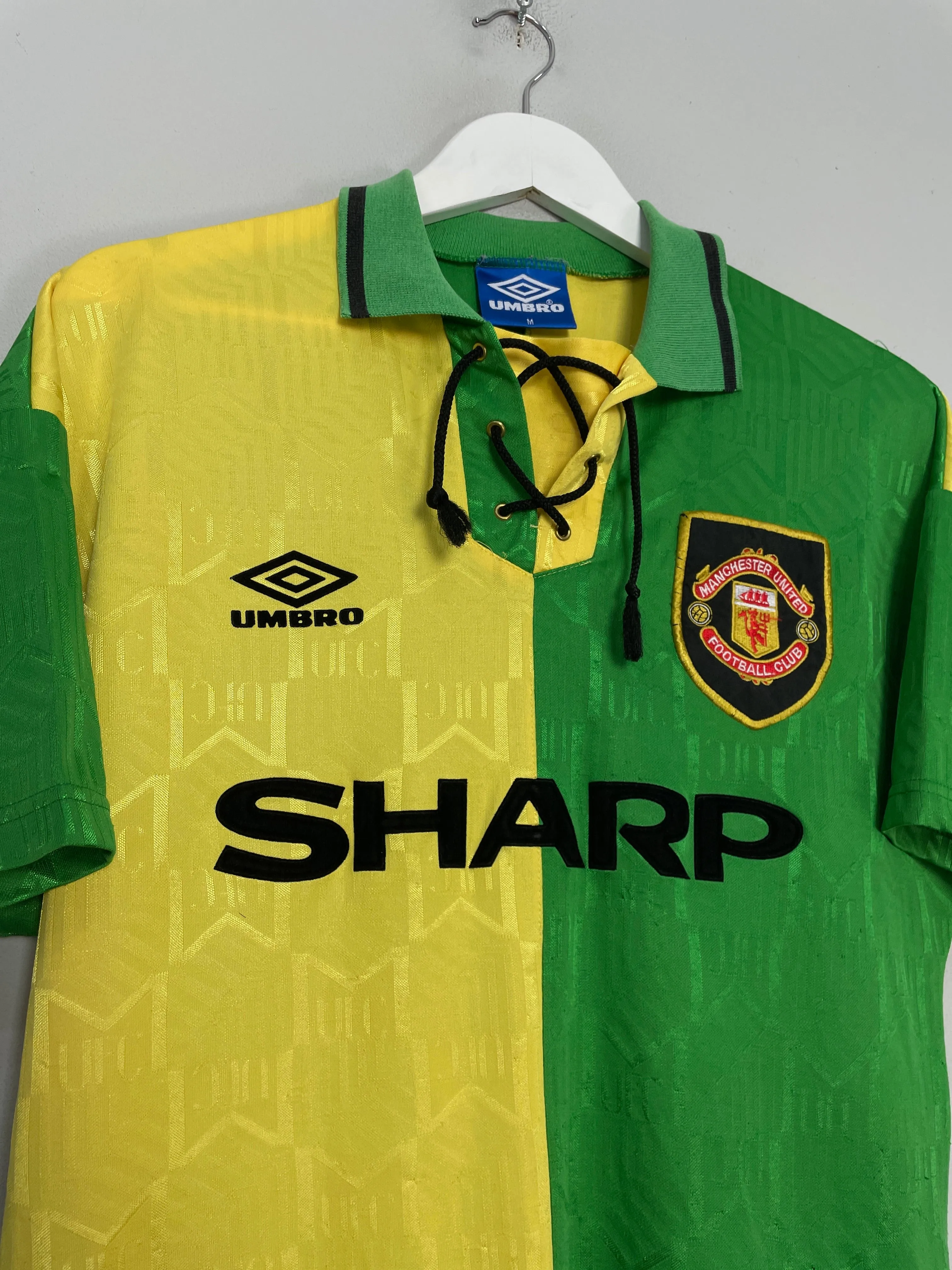 1992/94 MANCHESTER UNITED CANTONA #7 AWAY SHIRT (M) UMBRO