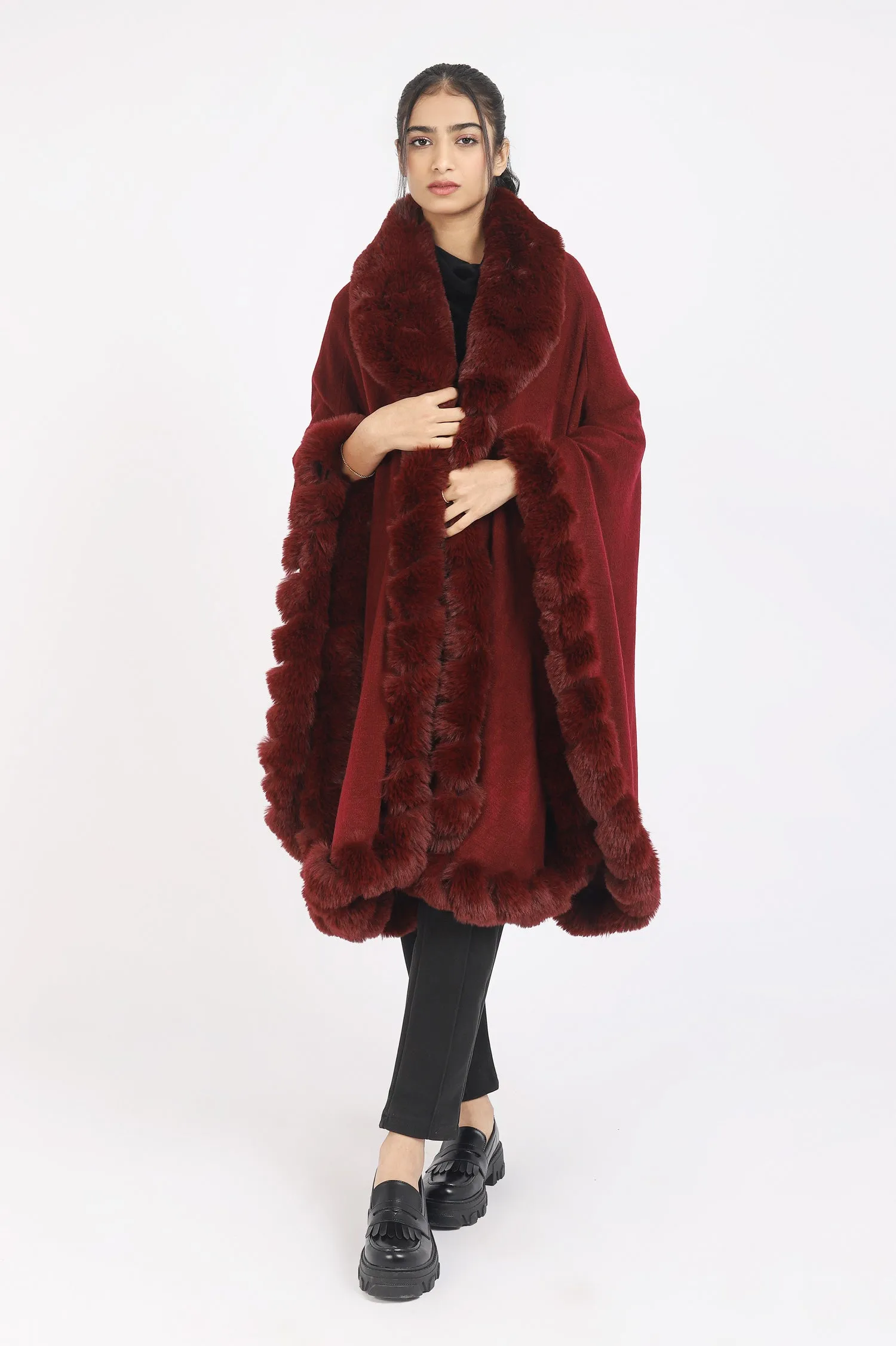 FUR CAPE-WINE