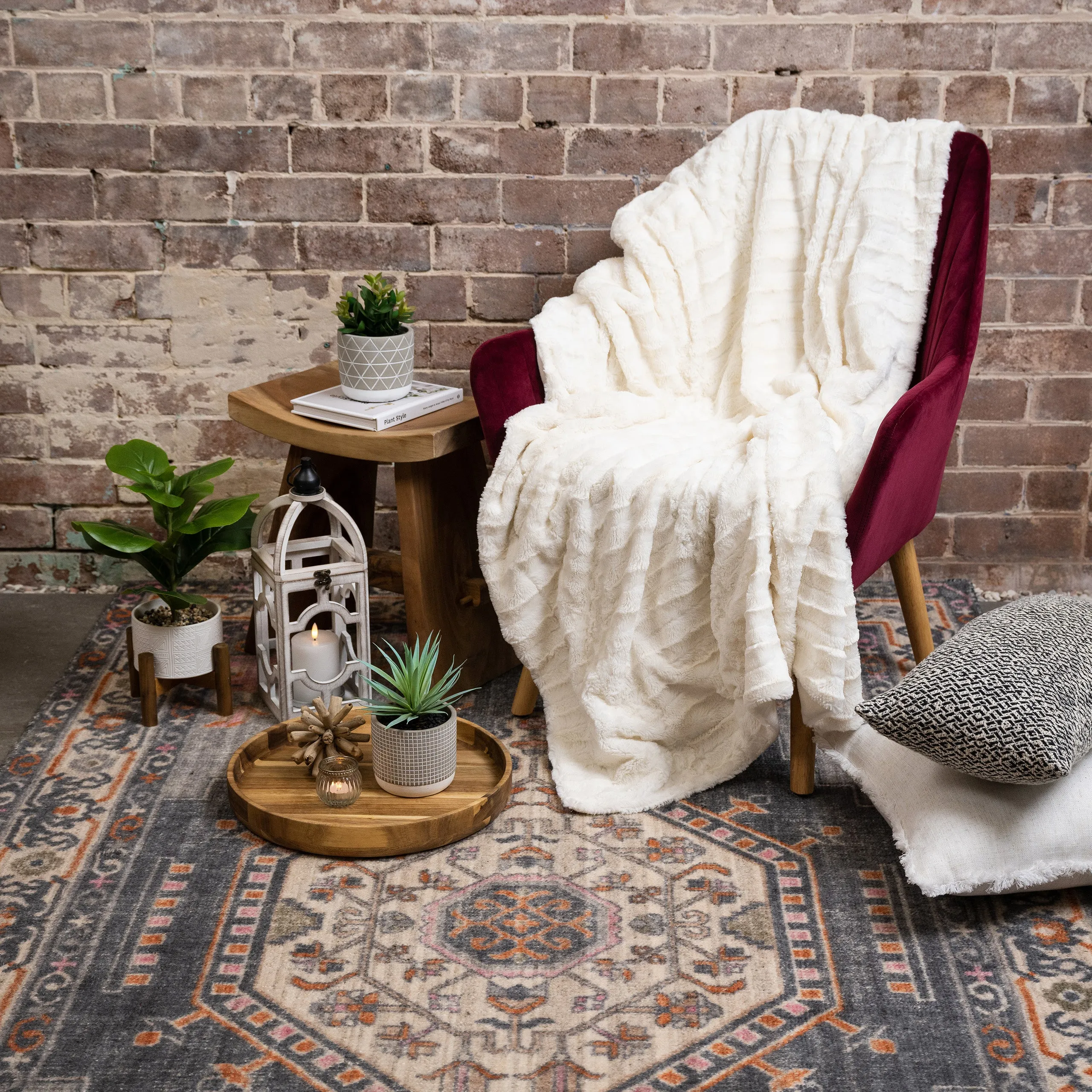 LUXURIOUS CREAM TEXTURED THROW BLANKET | Soft Snuggly Pale Ivory Cream Blanket | Luxury Bed Throw | Large Size 55" x 70"
