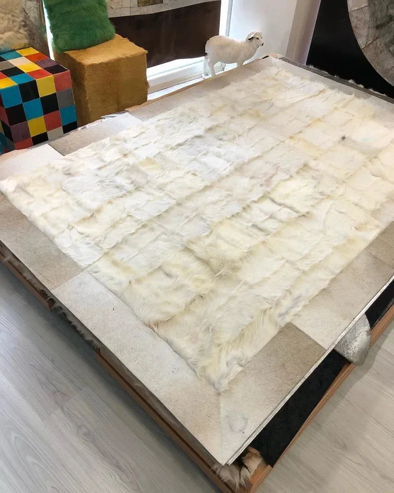 Luxury Handmade Fluffy White Goatskin Living Room Rug , Elegant Rug