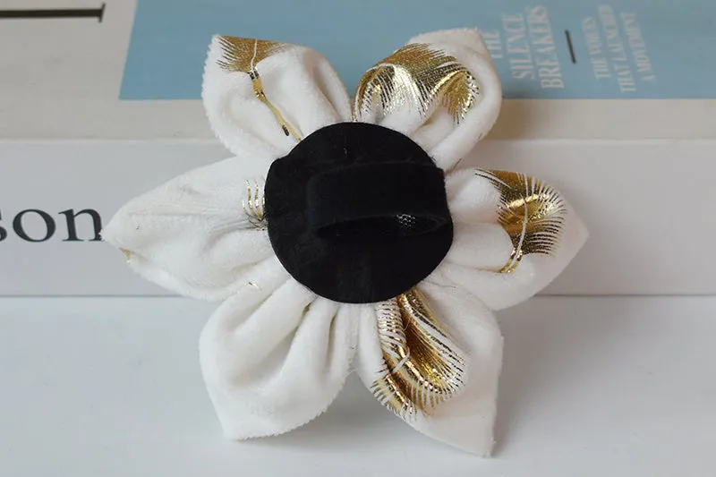 Sparkling White:  Personalized Pet Flower Collar And Leash