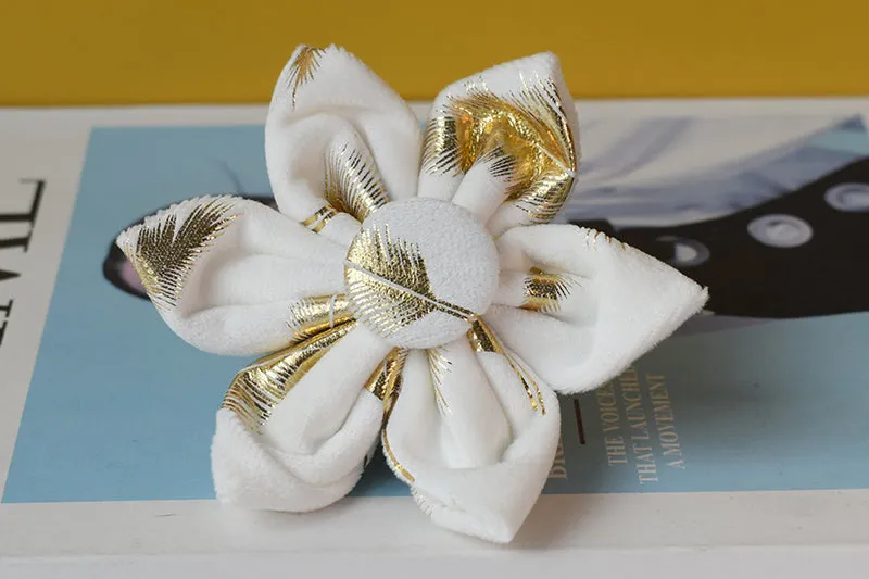 Sparkling White:  Personalized Pet Flower Collar And Leash