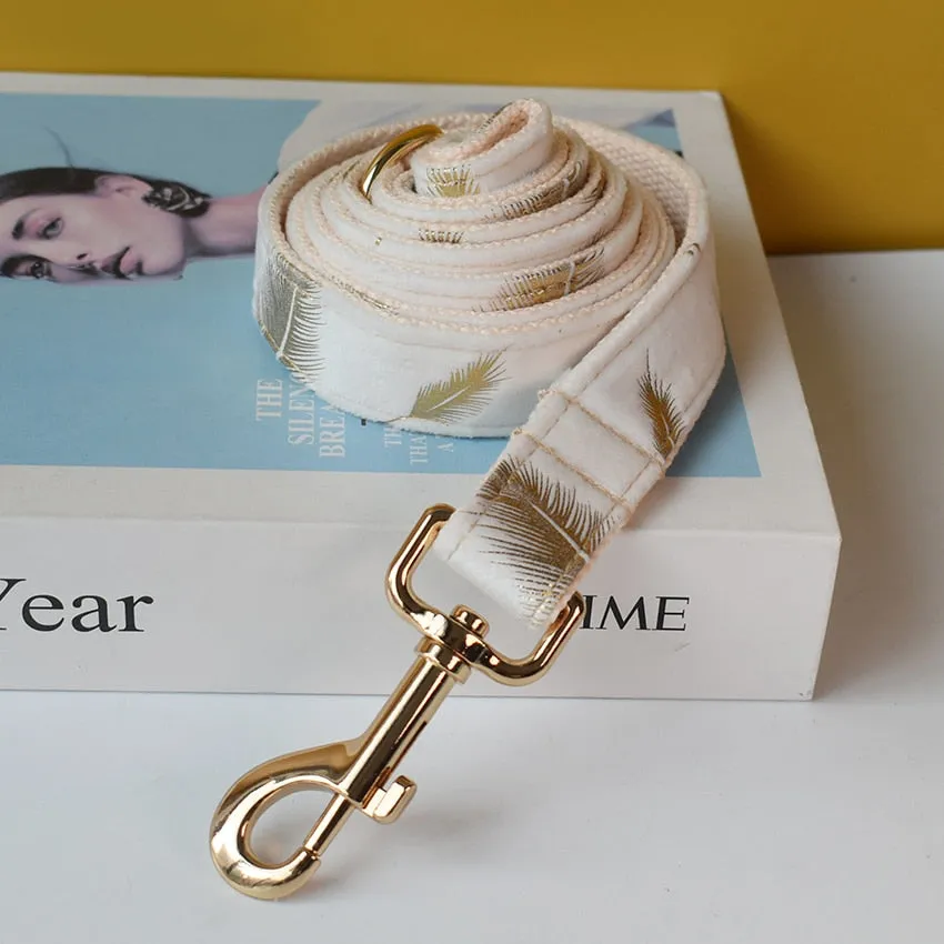 Sparkling White:  Personalized Pet Flower Collar And Leash
