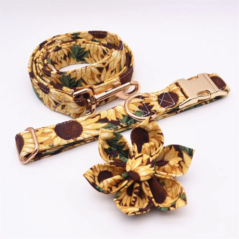 Sunflower Dog Collar Bow Tie , Metal Buckle. Personalized Pet Accessories for your pets.